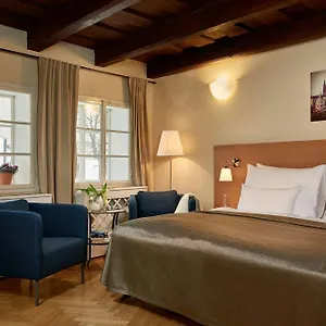 3* Hotel Mostecká 12